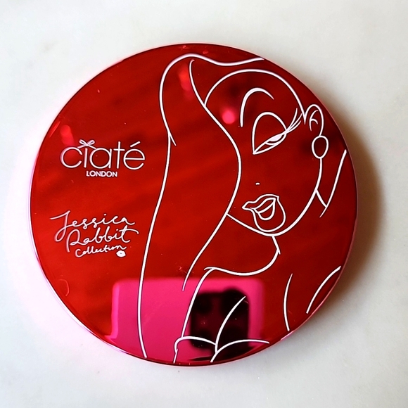 CIATE  London Roger Rabbit limited highlighter pink compact with puff. - Picture 8 of 12